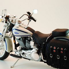 Maisto Heritage Springer Large Scale